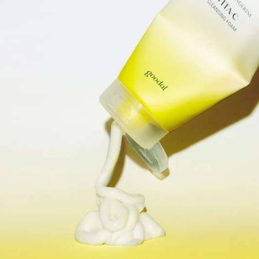 Mousse nettoyante Vita C à la mandarine verte