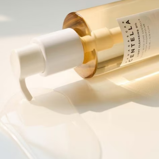 Huile démaquillante légère au Centella de Madagascar de la marque SKIN1004